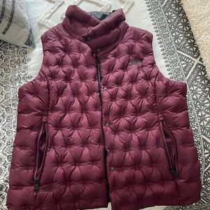 North Face Down Vest xl maroon